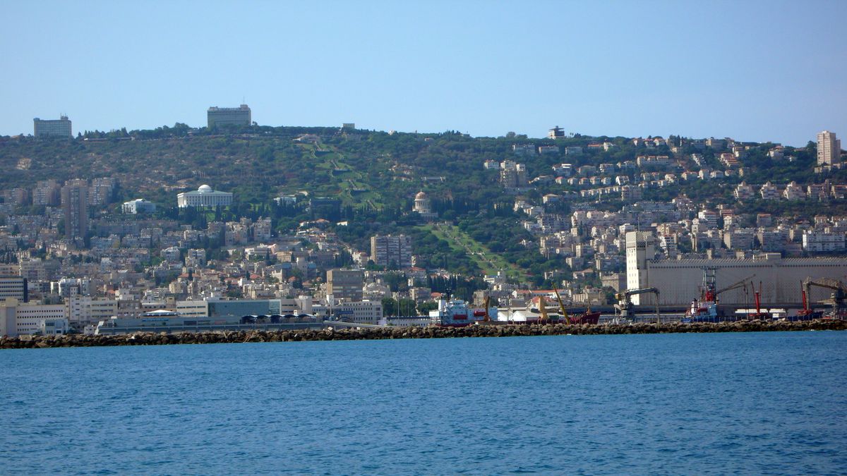 Bahai-szently a Perzsa-kerttel