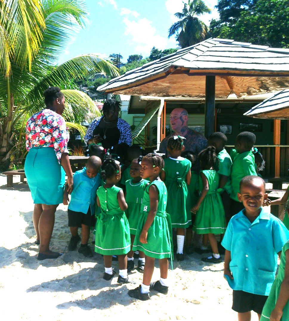 tetovlt frfi Grenada strand
